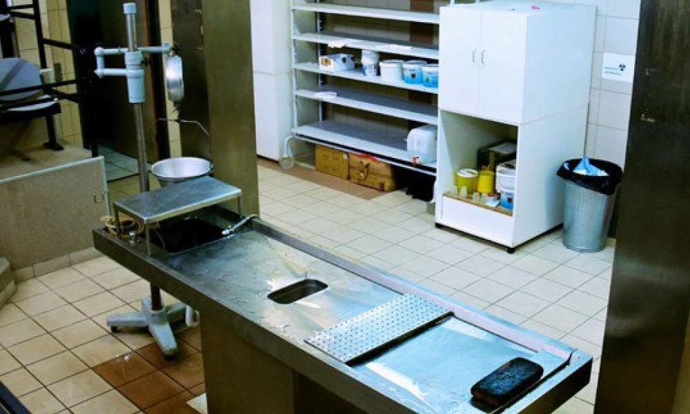 Κένυα: Αναστήθηκε στο νεκροτομείο που τον... ετοίμαζαν!